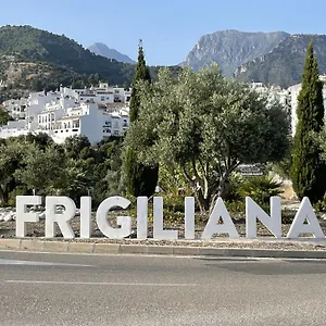 la-perla-de-frigiliana-suites-villa.1costadelsol.com/